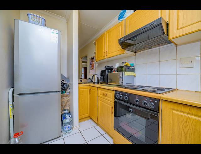 3 BEDROOM APARTMENT FOR SALE IN ESCOMBE